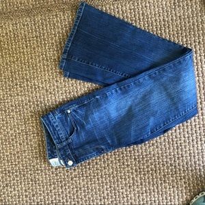 White House/ Black Market boot cut jeans. 4S